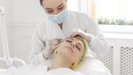 woman-beauty-clinic-filler-treatment