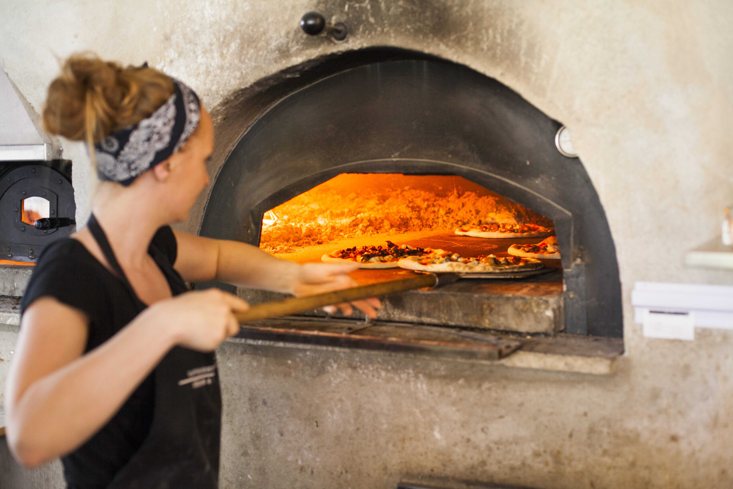 WOOD FIRED CASUAL DINING RESTAURANT