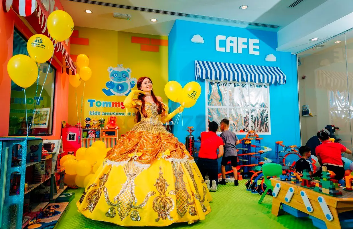  Fully Equipped Kids Center